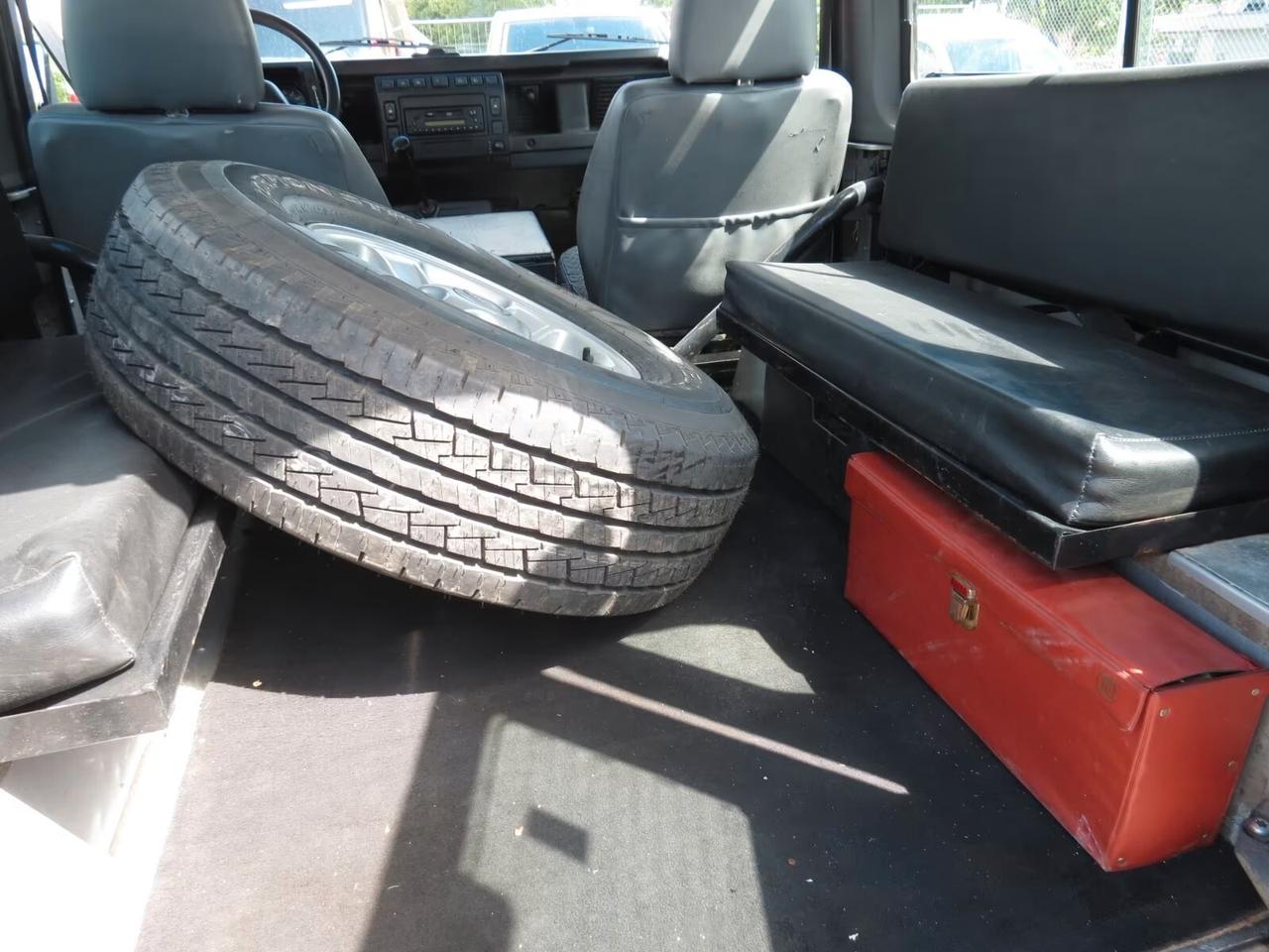 Land Rover Defender Station wagon 90 Td5 6 posti