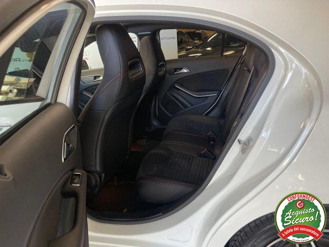 MERCEDES-BENZ A 180 d Auto Premium AMG *TETTO