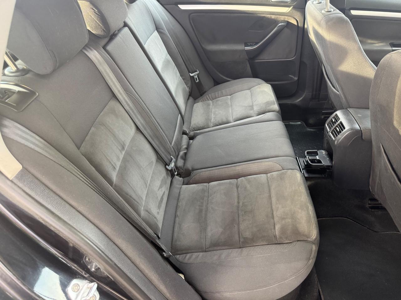 Vw Golf Variant 2.0 TDI neopaten garanzia 12 mesi