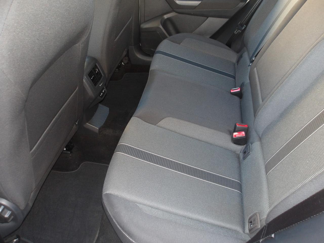 VOLKSWAGEN T-ROC 1.0 BENZ-GARANZIA FULL