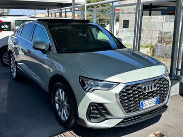 Audi Q3 SPORTBACK Tetto apribile 2020