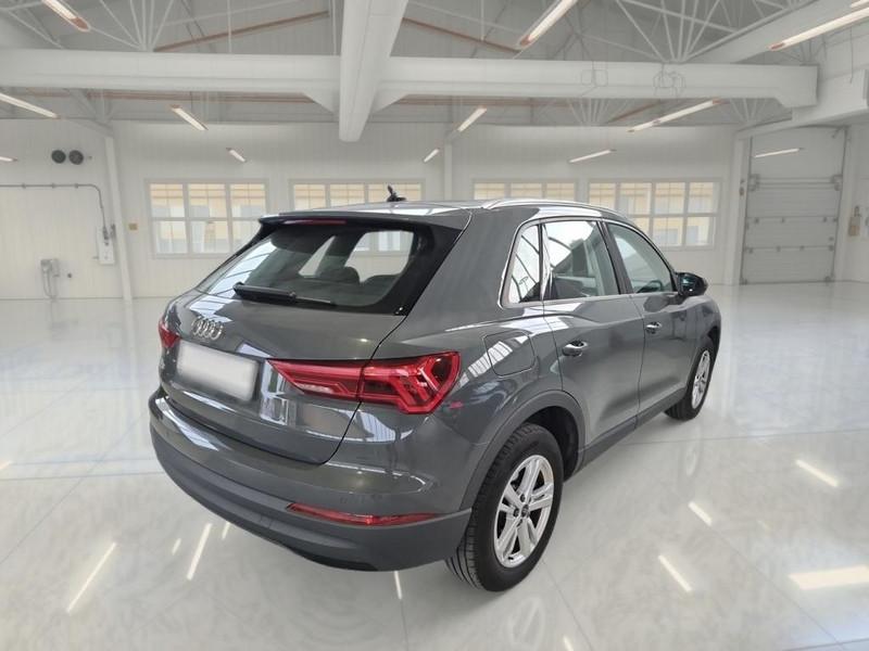 AUDI Q3 45 TFSI E S TRONIC BUSINESS SUV