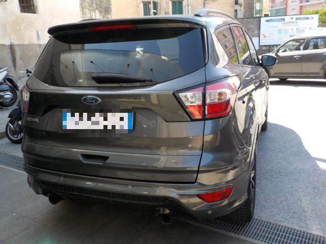 FORD Kuga 1.5 TDCI 120CV S&S 2WD Powershift ST-Line