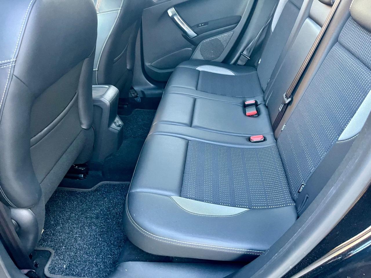 Peugeot 2008 1.6 e-HDi 2014 141.000km perfetta