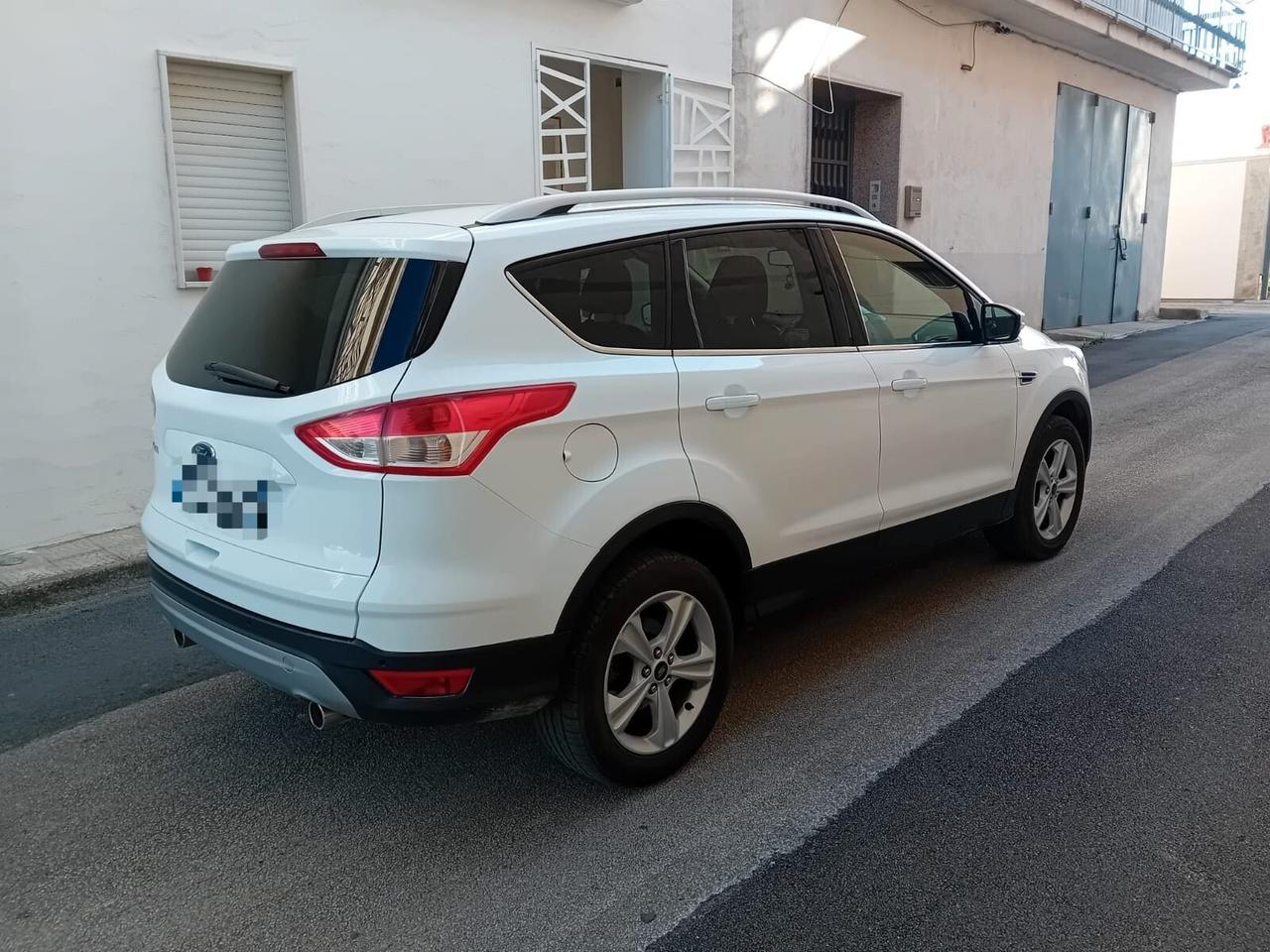 Ford Kuga 2.0 TDCI 120 CV S&S 2WD Titanium