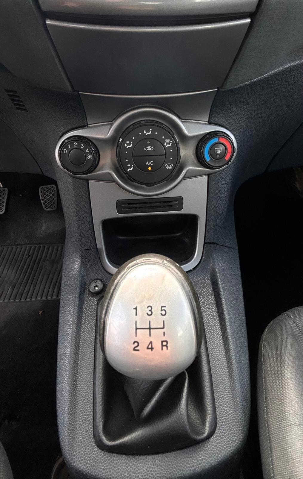 Ford Fiesta 1.6 TDCi 95 CV 5p. Titanium