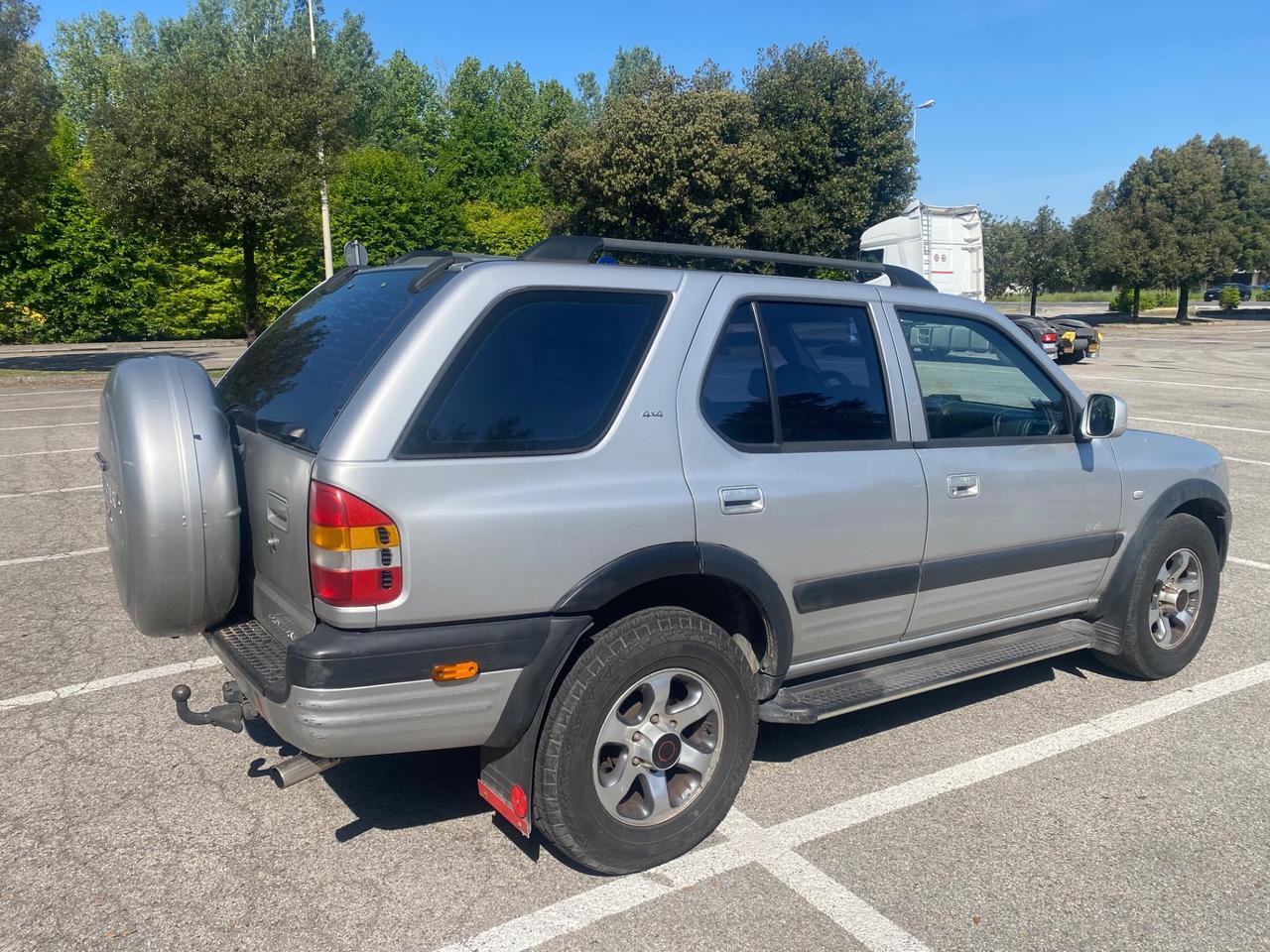 Opel Frontera 2.2 16V DTI 5p. Wagon Limited Autocarro