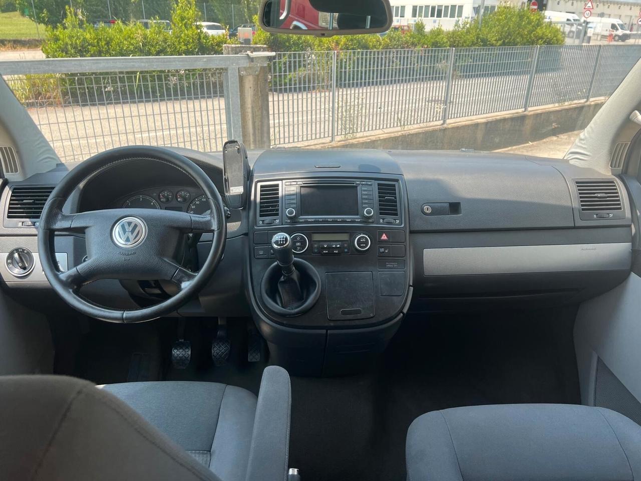 Volkswagen T5 MULTIVAN T5 CARROZZERIA NUOVA E MOTORE