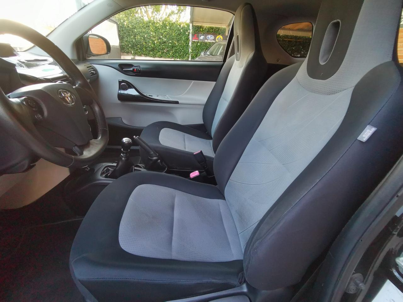 Toyota iQ 1.0 Active