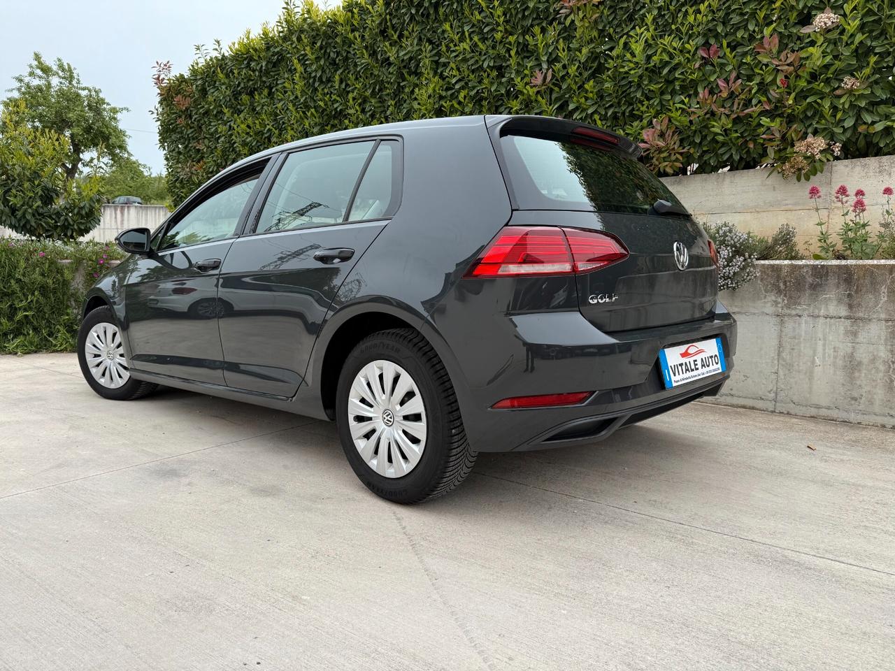 Volkswagen Golf 7.5 ª 1.6 TDI cv 90 TDI Business Blue Motion Technology.