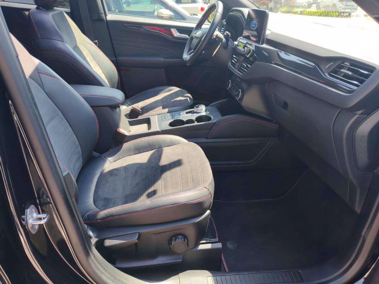 Ford Kuga 2.0 EcoBlue 150 CV aut. AWD ST-Line