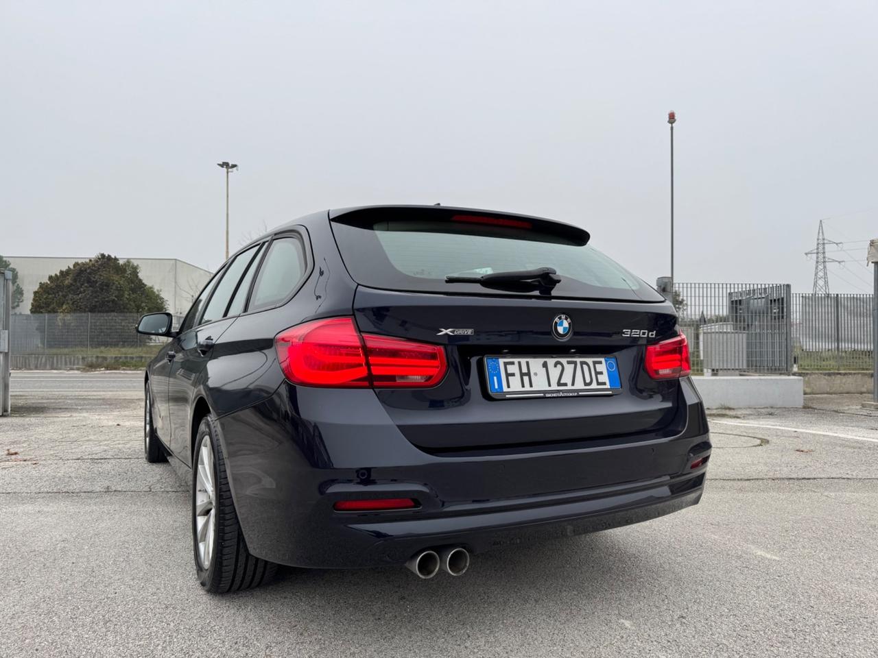 BMW 320d Automatic Touring XDRIVE - Navi 17