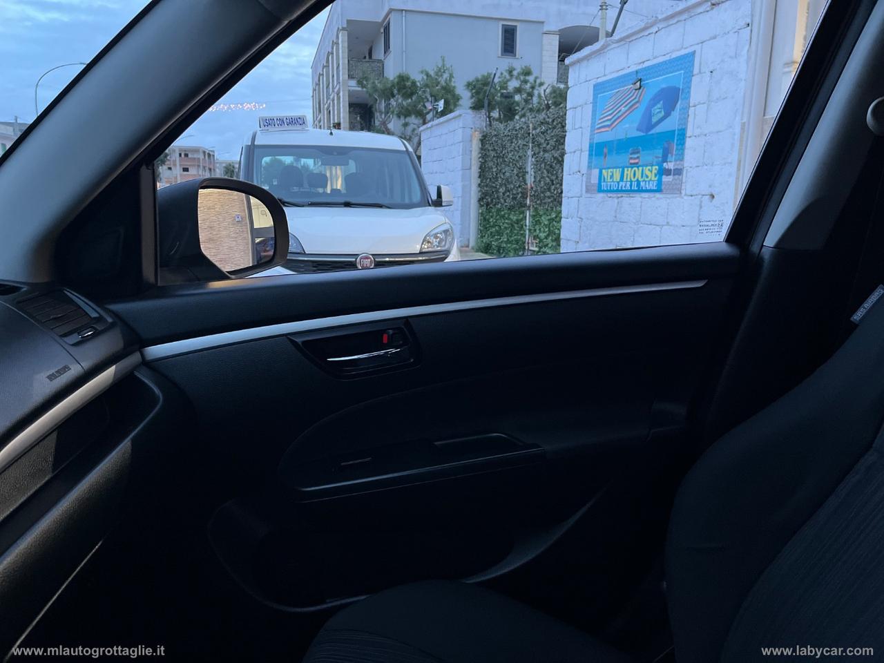 SUZUKI Swift 1.2 VVT 5p. B-Top Bi-Color