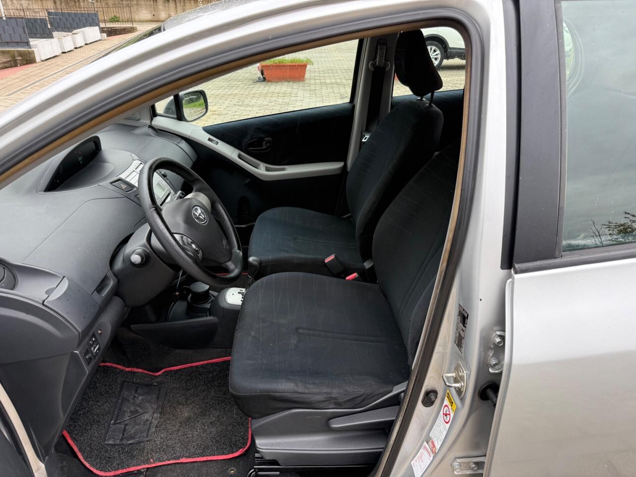 Toyota Yaris 1.4 D-4D 5 porte automatica