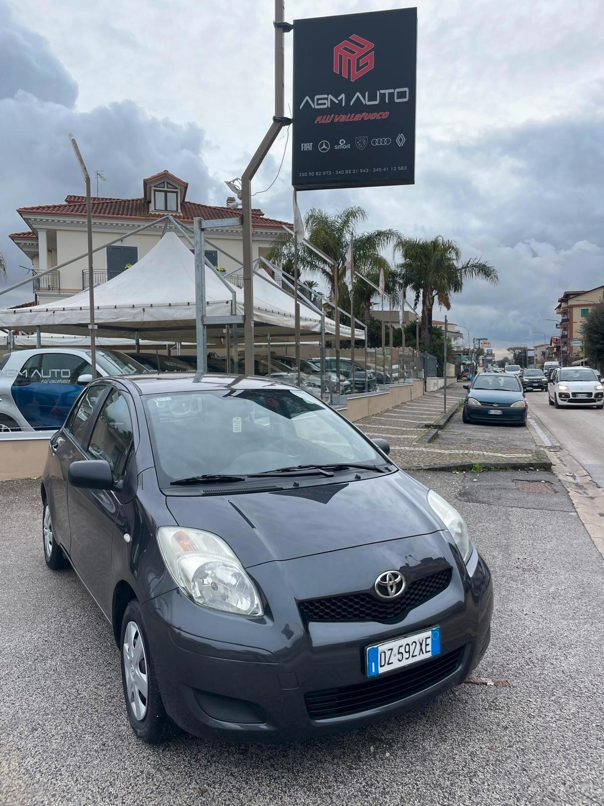 Toyota Yaris 1.0 5 porte Now Eco