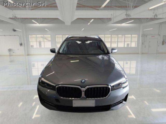 BMW 530 G31 Touring LCI 530e 292CV Touring Business auto -
