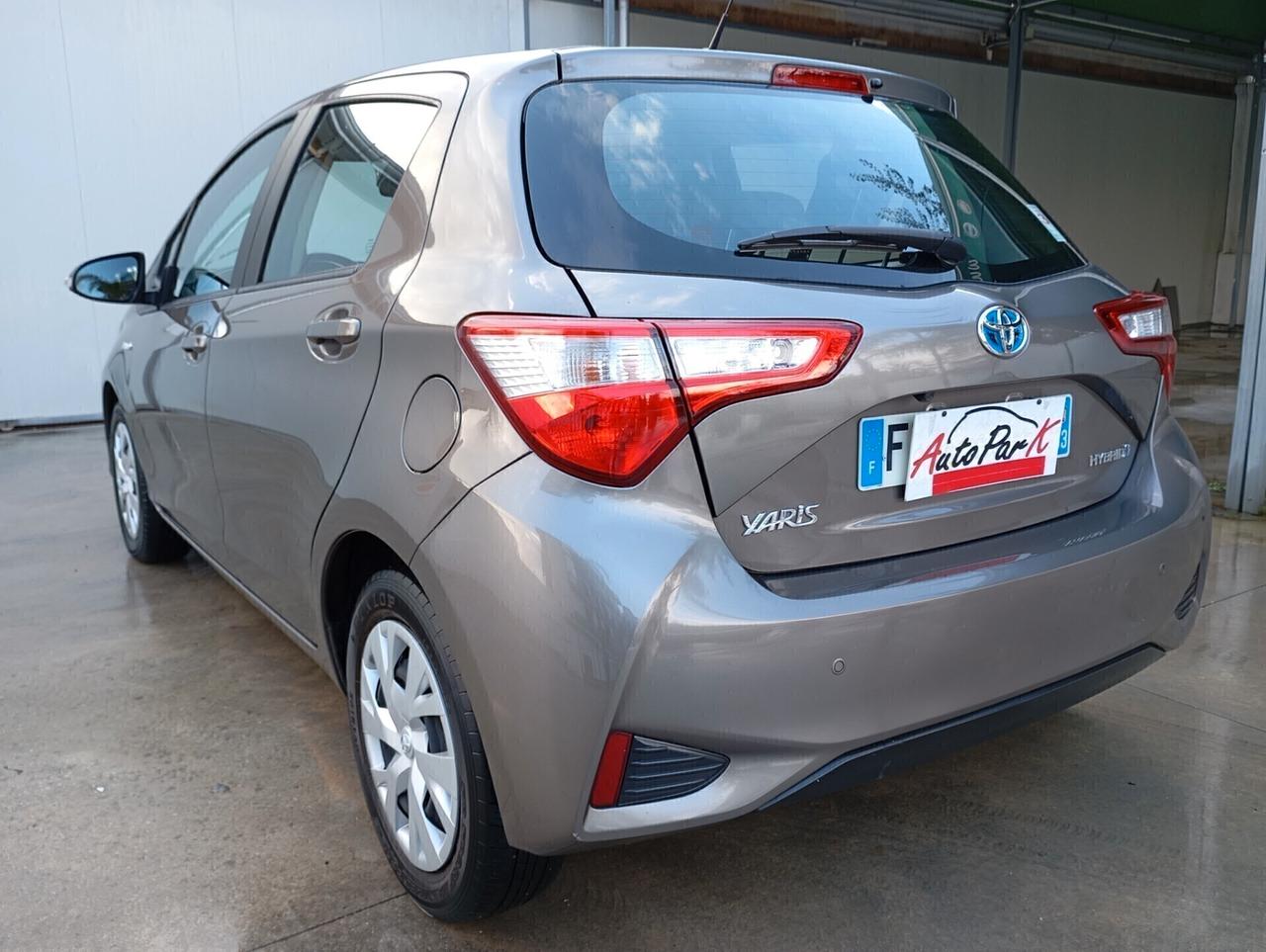 Toyota Yaris 5P 1.5 Hybrid Business Aut.