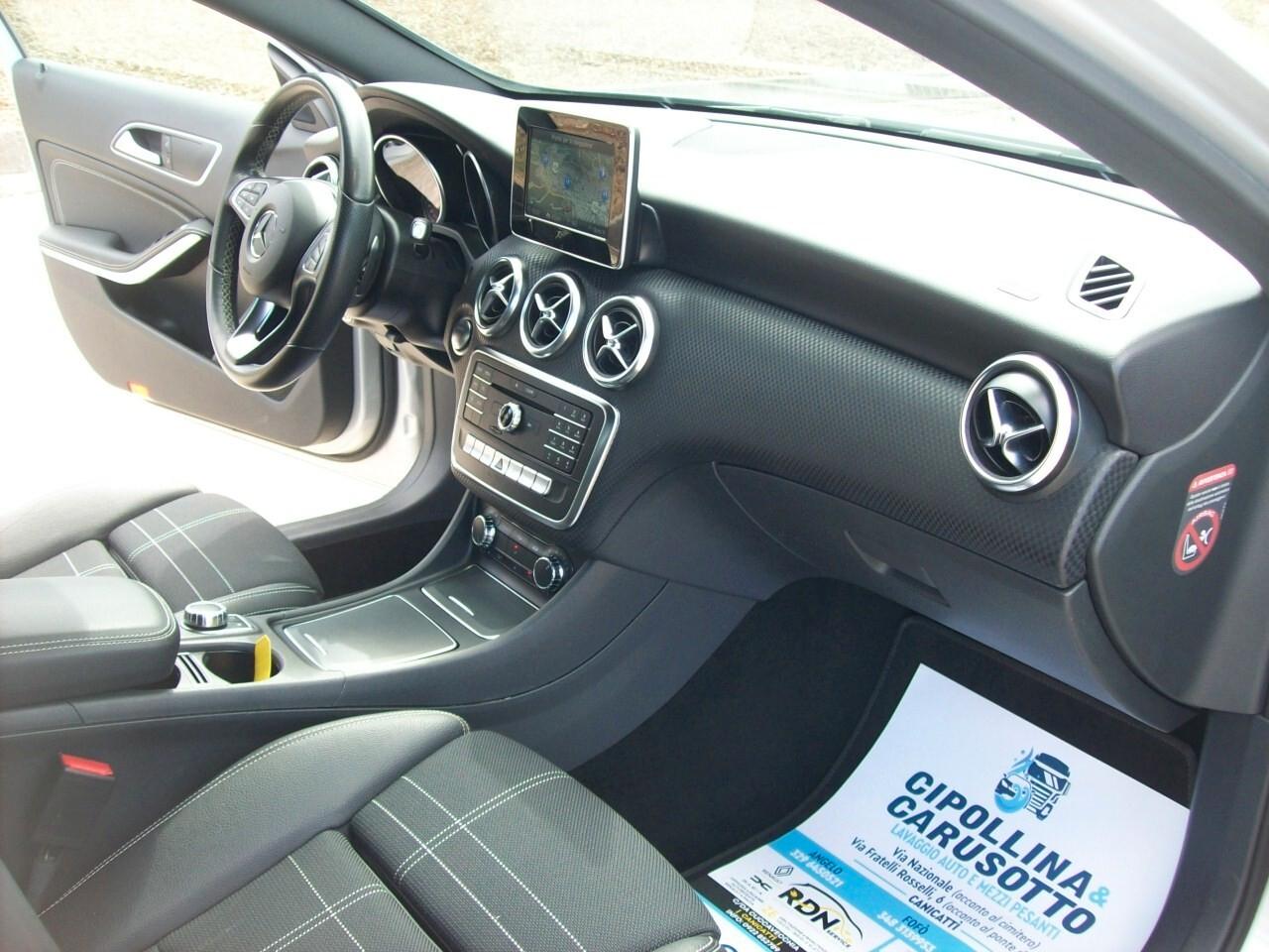 MERCEDES A 200 d CV.136 SPORT 4MATIC "2017"