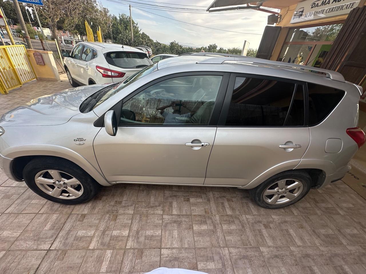 Toyota RAV 4 RAV4 2.2 D-4D 177 CV Luxury