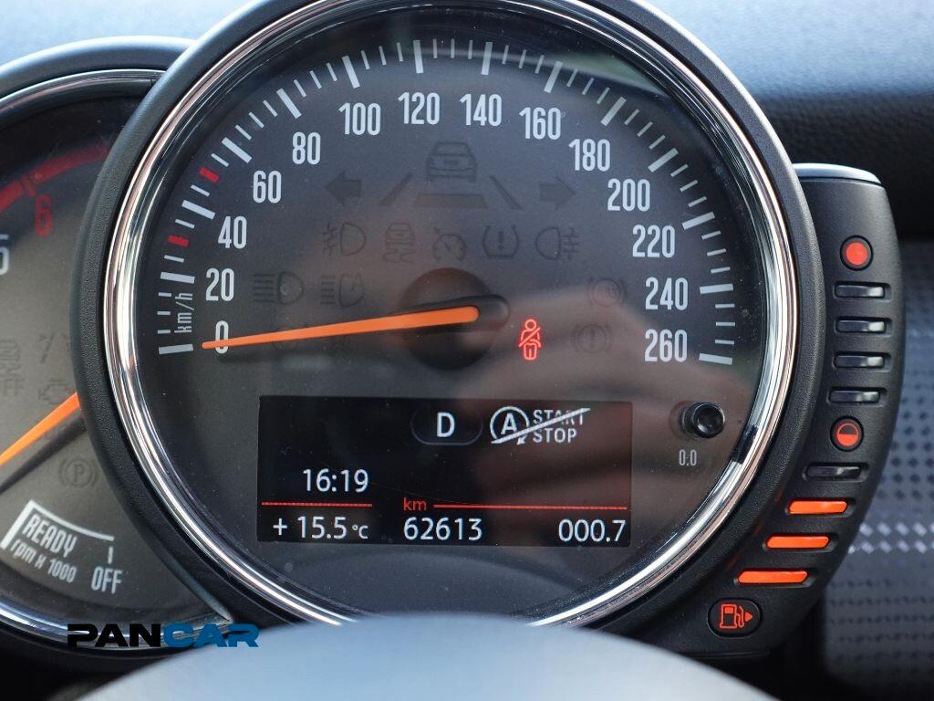 MINI 1.5 Cooper D 5p auto