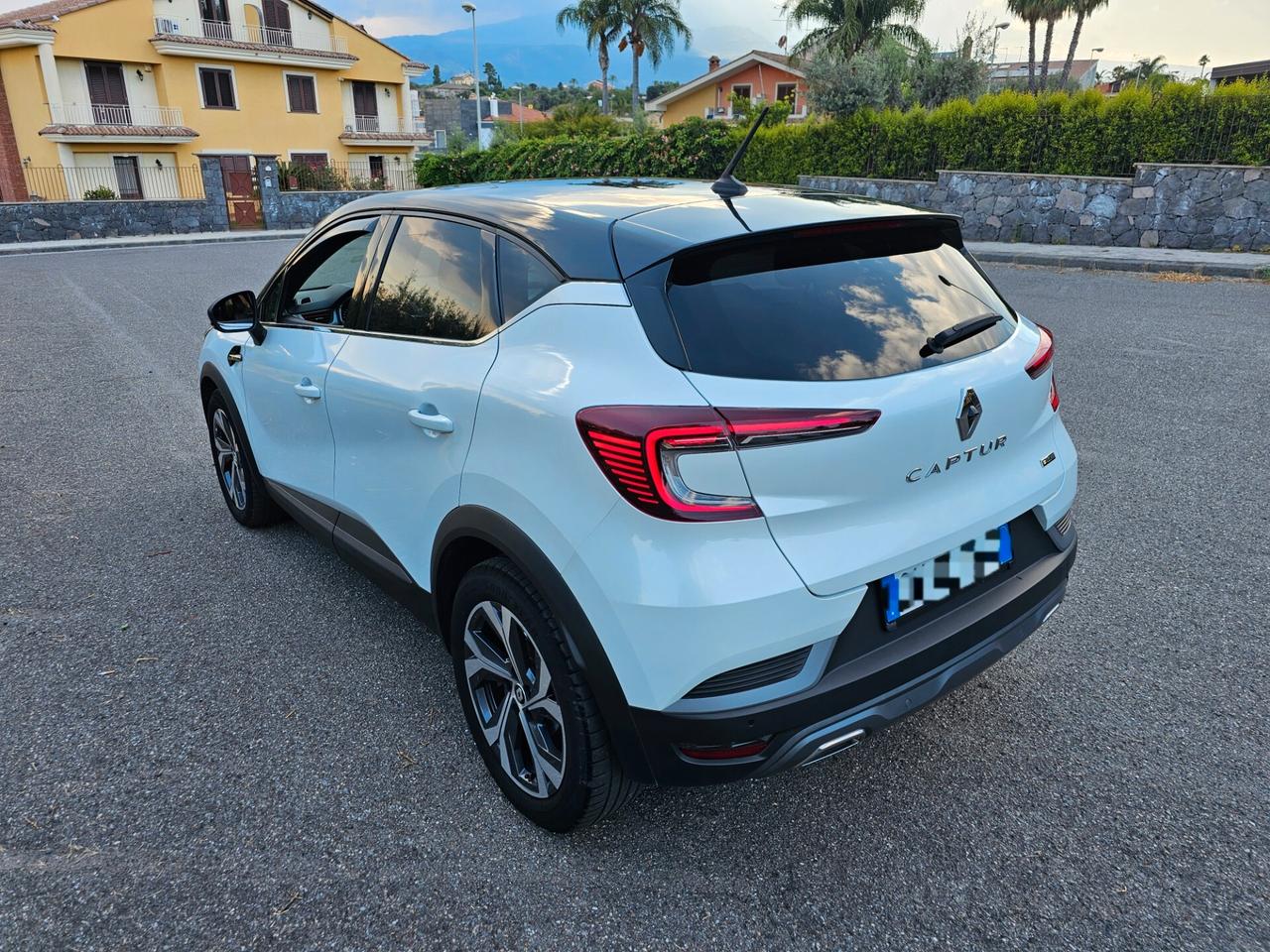 Renault Captur Full Hybrid E-Tech 140 CV RS Line