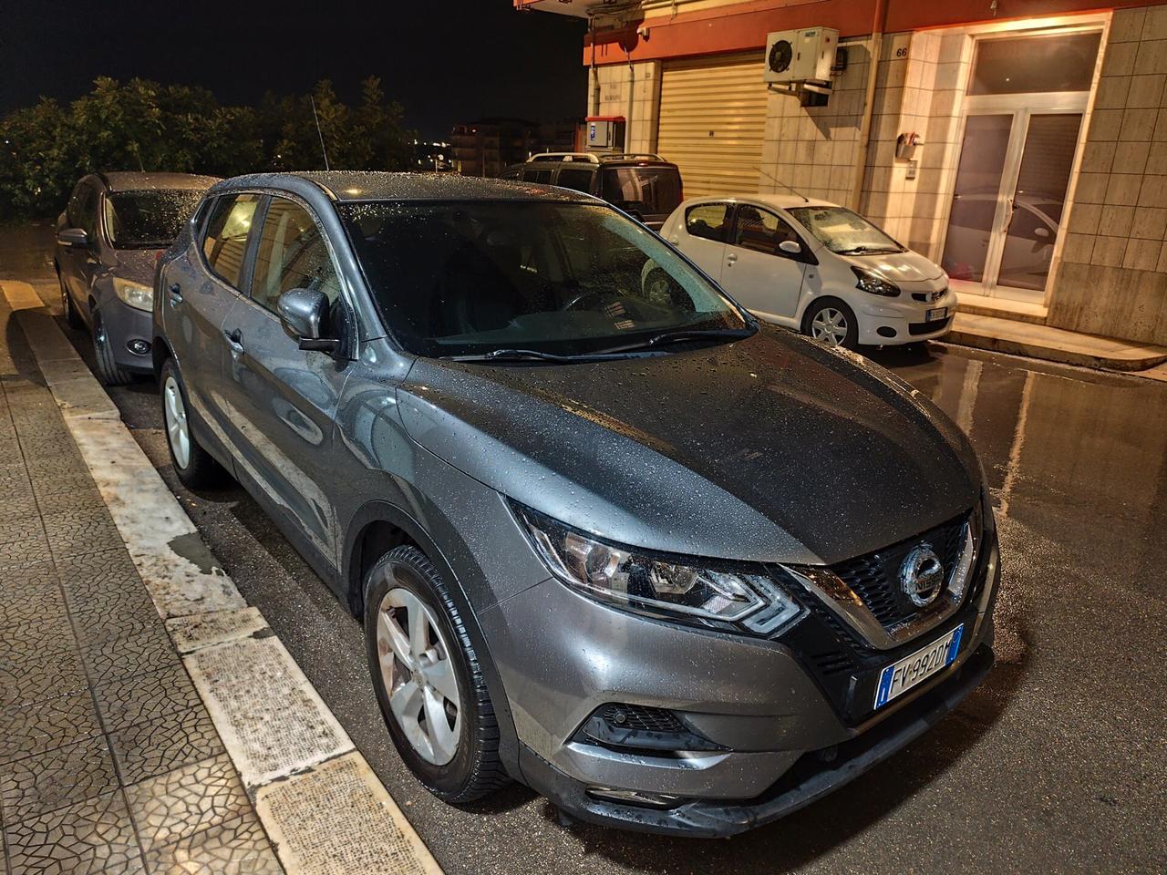 Nissan Qashqai 1.5 dCi Tekna Navi Retroc Carplay Sensori