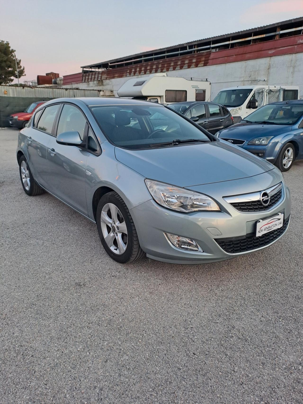 Opel Astra 1.7 CDTI 110CV 5 porte Cosmo