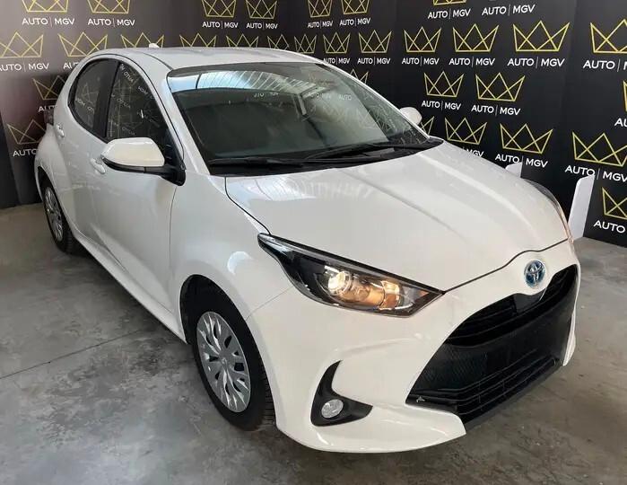 Toyota Yaris 1.5 Hybrid 5 porte Business AUTOCARRO