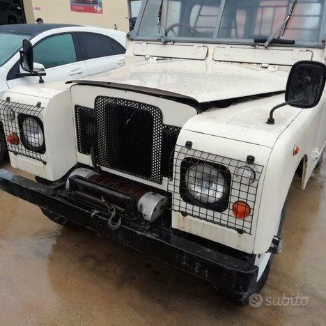 Land Rover Defender 88