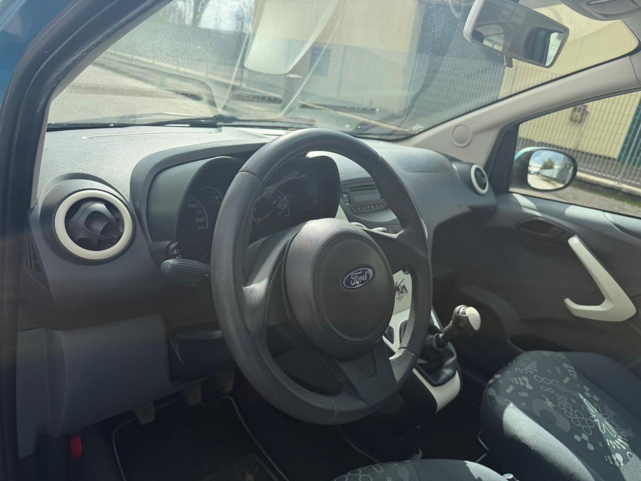 Ford Ka 1.3 TDCi 75CV Titanium