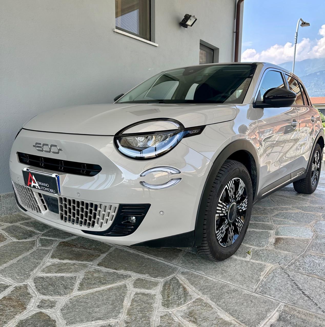 Fiat 600 1.2 hybrid 136cv auto