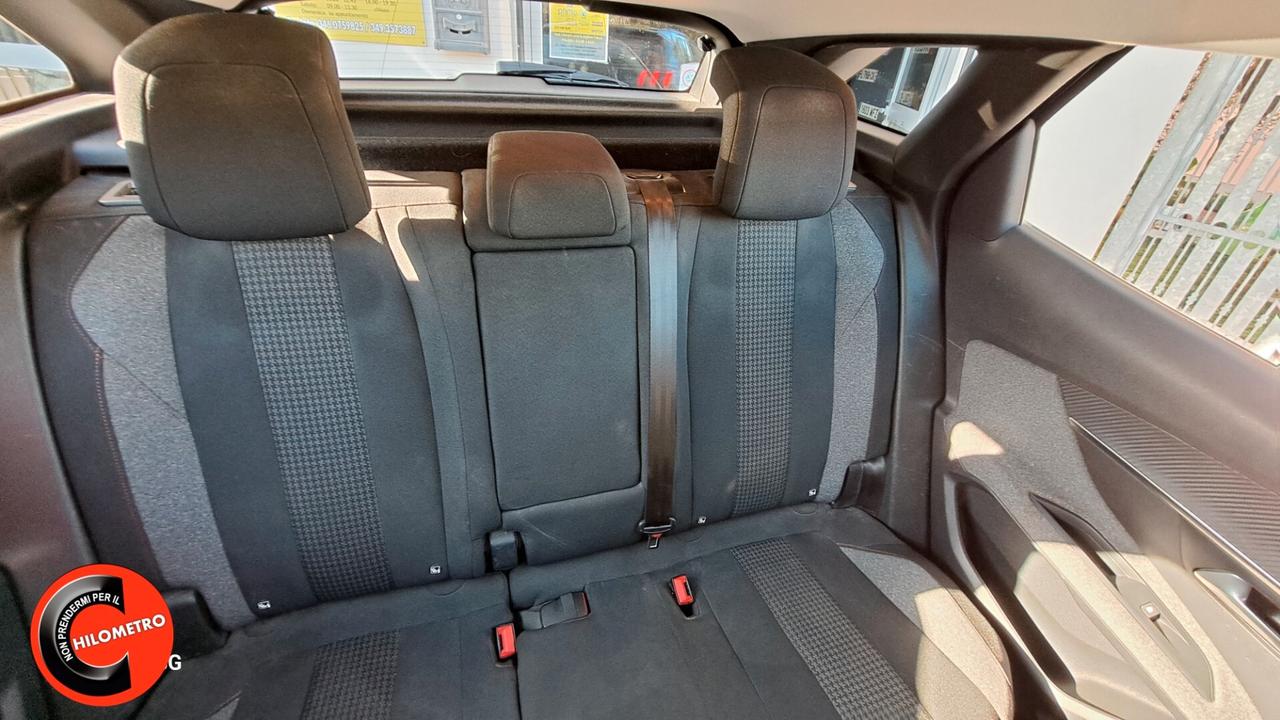 Peugeot 3008 BlueHDi 130 S&S EAT8 Active Business