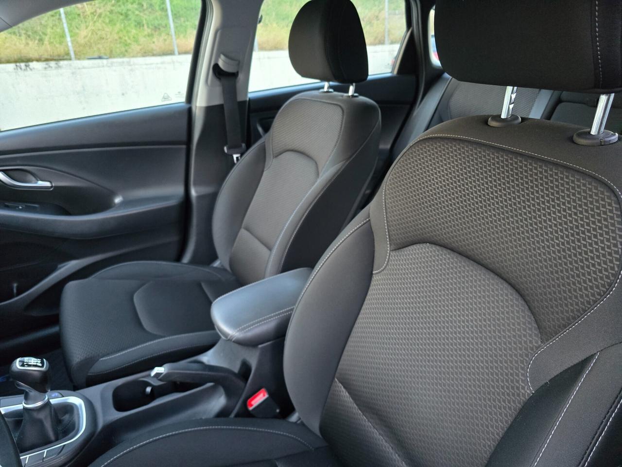 Hyundai i30 1.6 CRDi 110CV 5 porte Comfort