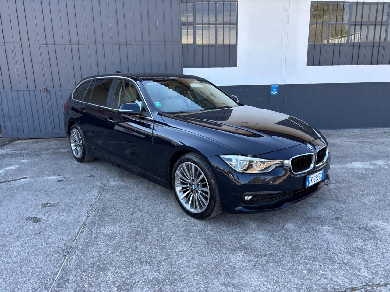 Bmw 320d Touring Business Advantage. Garanzia