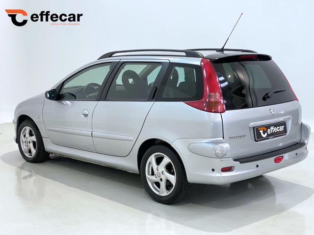 PEUGEOT 206 1.4 16V SW Quiksilver