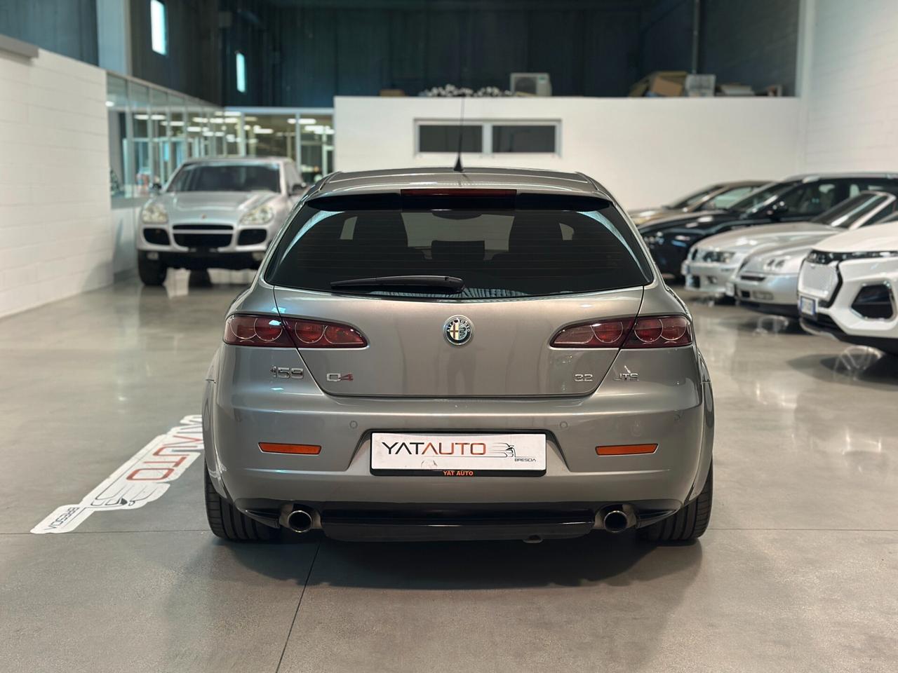 Alfa Romeo 159 3.2 JTS V6 24V Q4 Sportwagon Distinctive