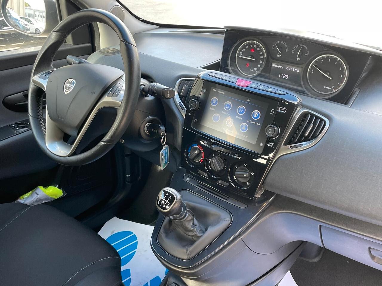 Lancia Ypsilon 1.0 Hybryd Gold - NEOPATENTATO