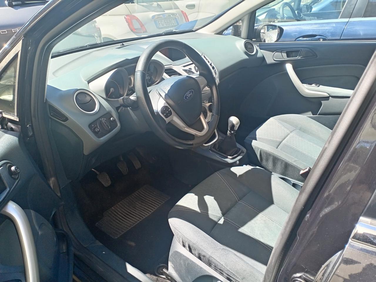 Ford Fiesta 1.4 TDCi 5p. Titanium