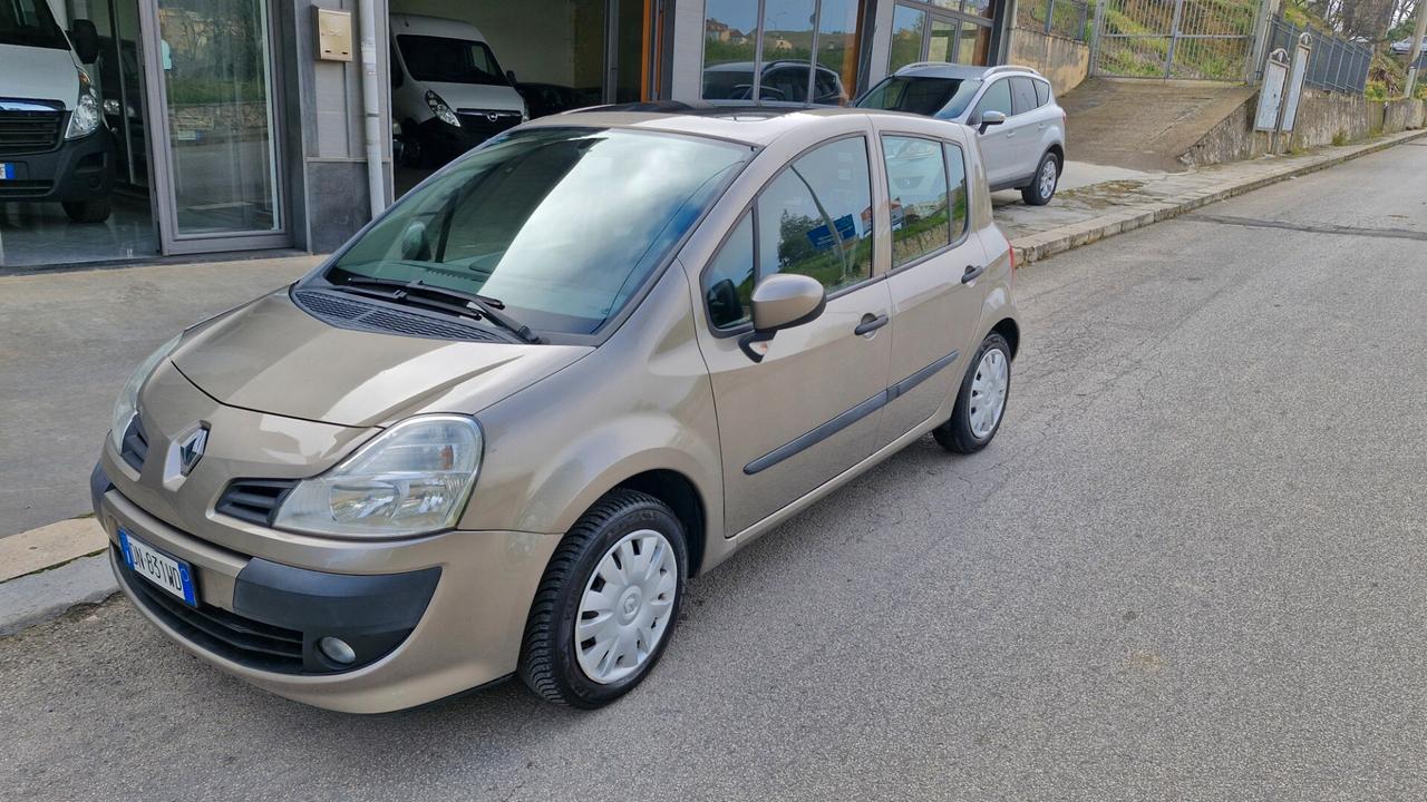 Renault Modus 1.2 16V Dynamique