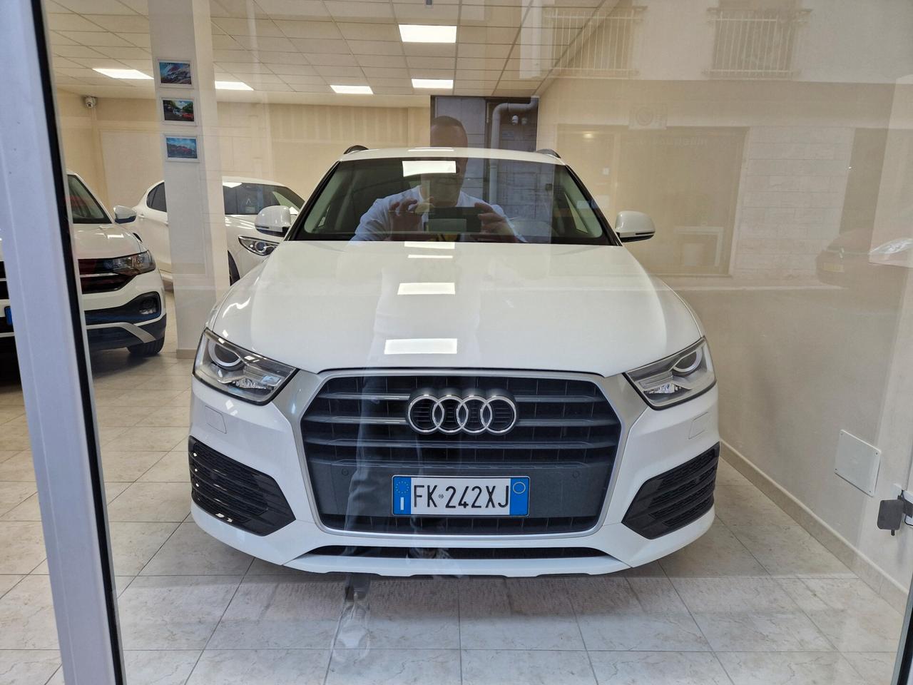 Audi Q3 2.0 TDI 120 CV S tronic S LINE