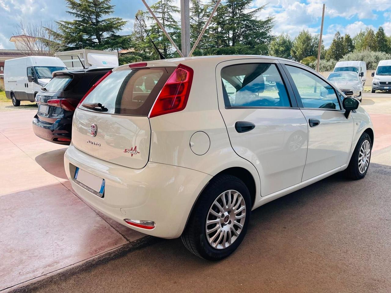Fiat Punto 1.3 MJT II 75 CV 5 porte Lounge