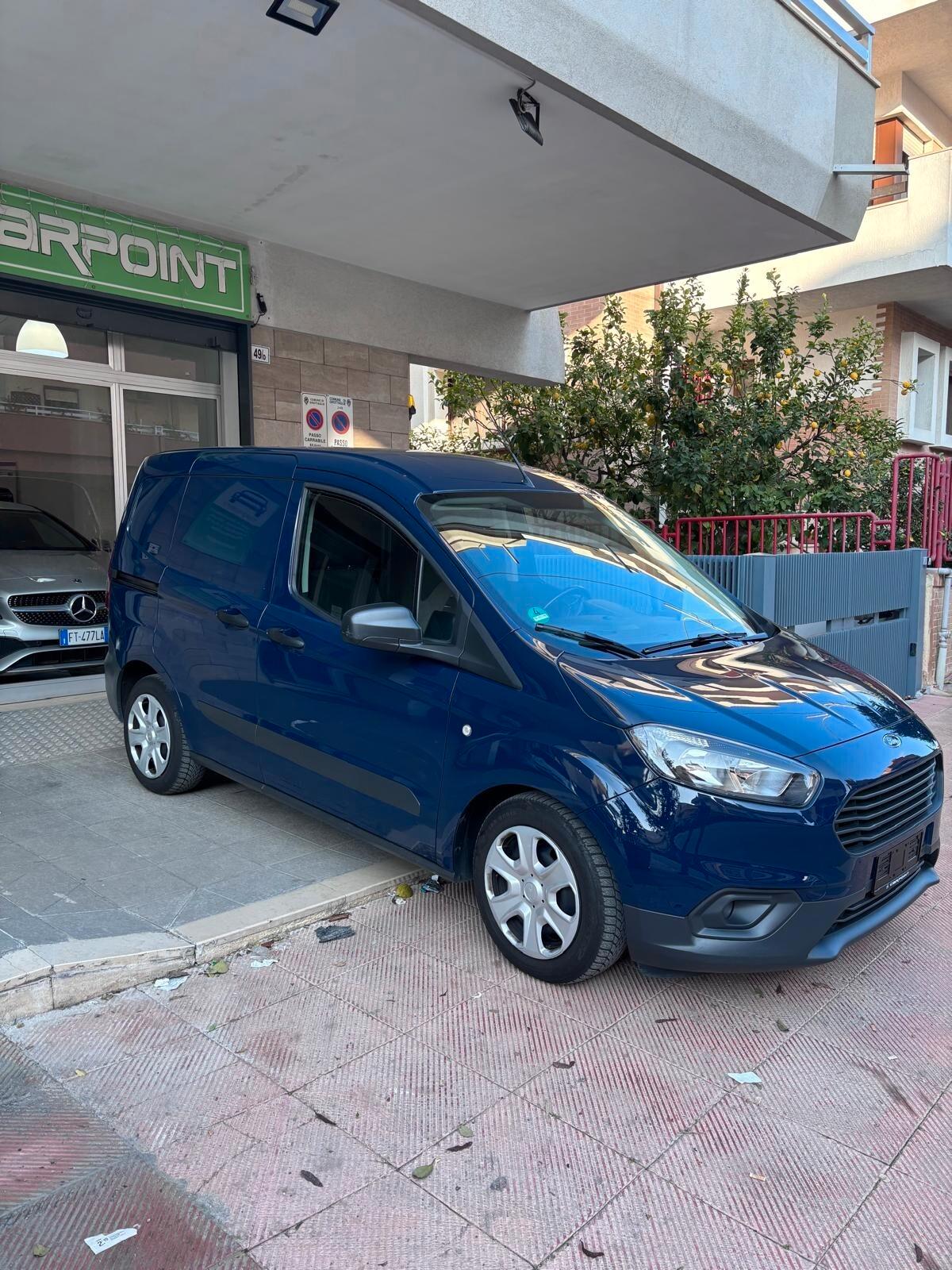 Ford transit courier