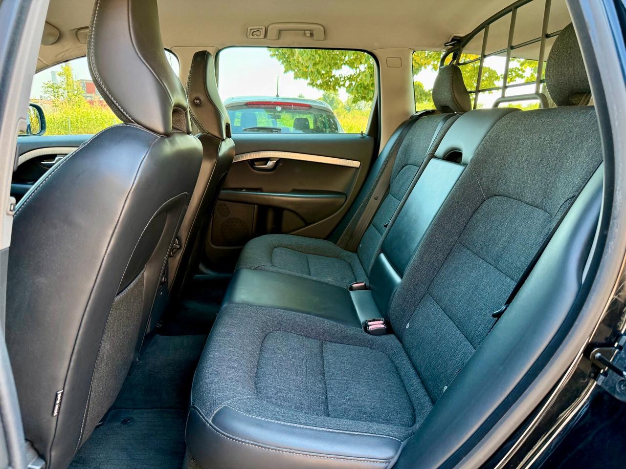 Volvo XC70 2.4d 175cv geartronic UNICO PROPRIETARIO