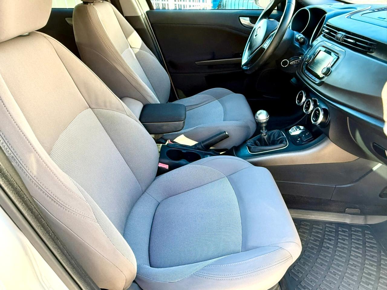 Alfa Romeo Giulietta 1.6 JTDm-2 105 CV Exclusive