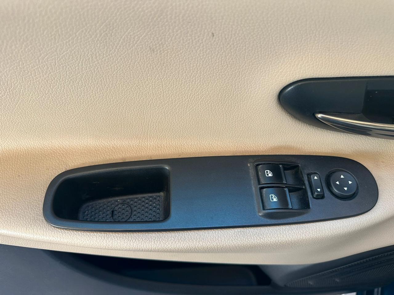 Lancia Ypsilon 1.2 69 CV 5 porte 30th Anniversary *Promo Black Friday*