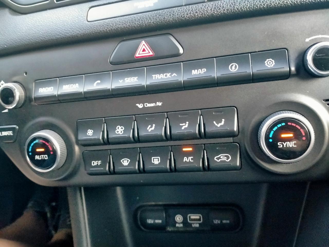 Kia Sportage 1.7CRDI E6 STYLE PACK TETTO PAN. APRIBILE LEGA 19