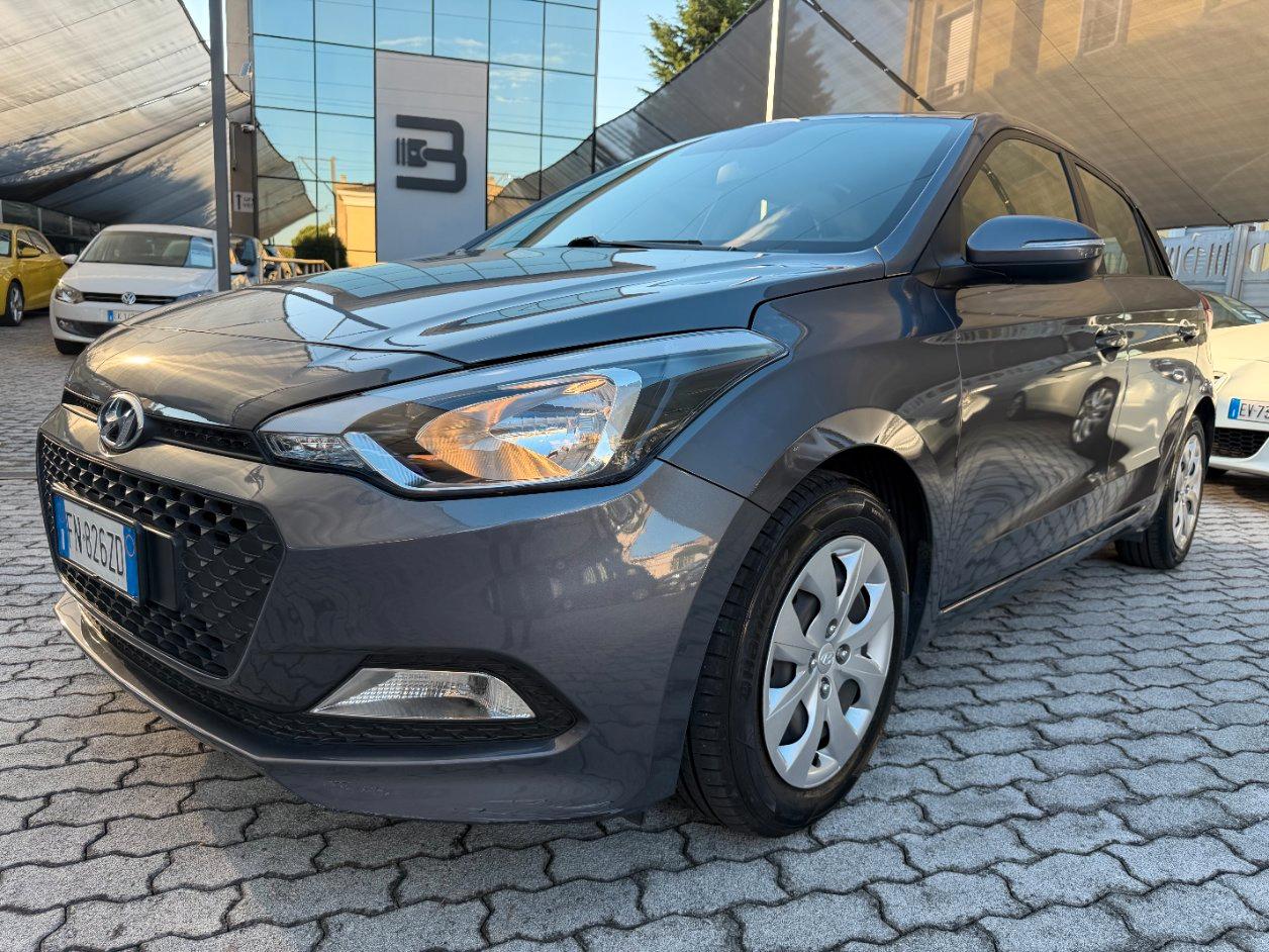 Hyundai i20 5 Porte i20 5p 1.2 Classic 75cv GANCIO TRAINO !!!!