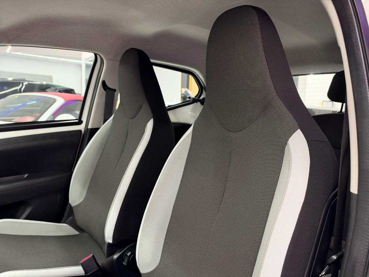 Toyota Aygo 1.0 69Cv Automatica Full Opt-Car Play