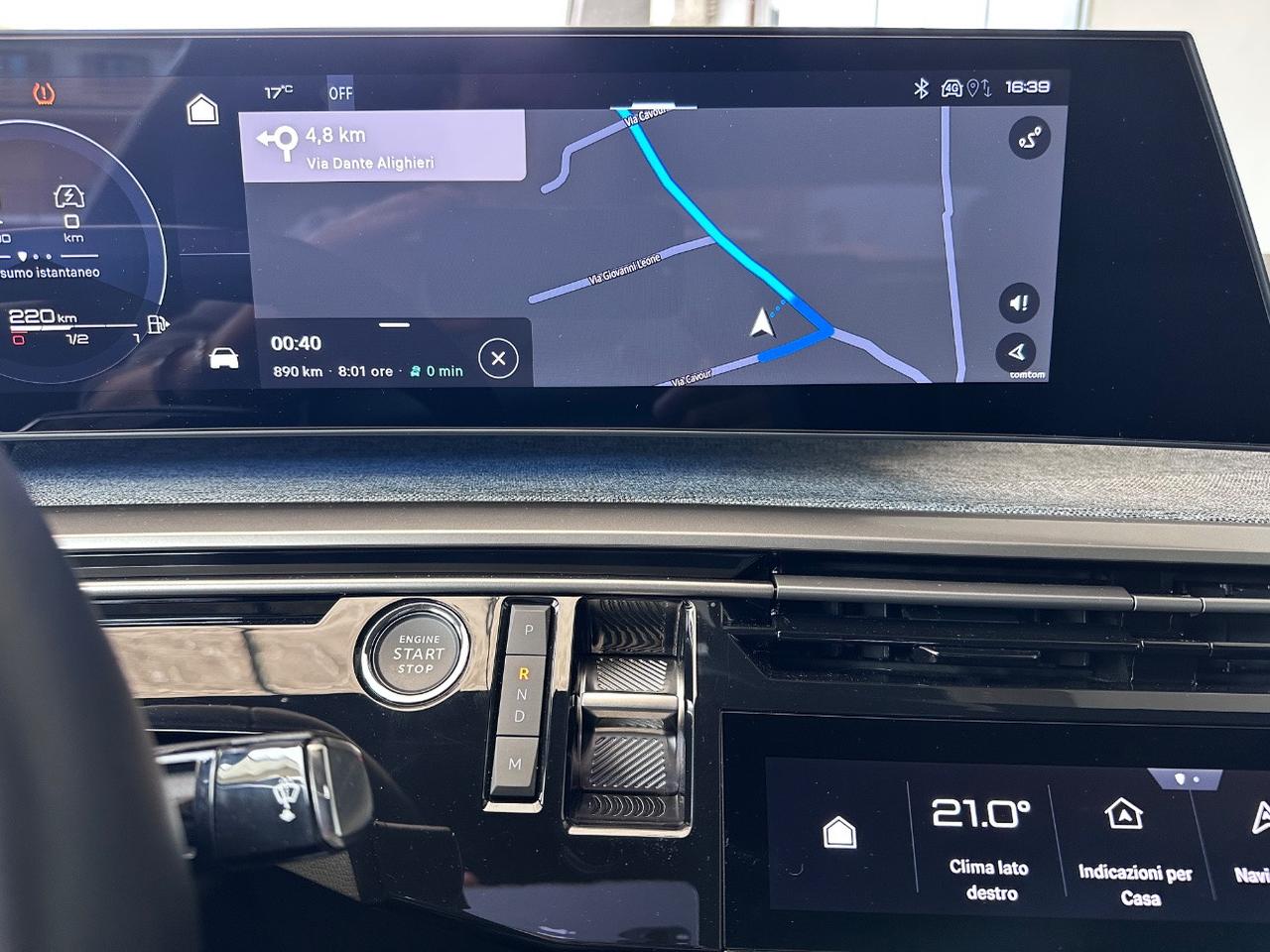 Peugeot 3008 3008 1.2 hybrid Allure 145cv e-dcs6