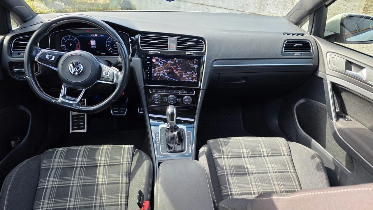 Volkswagen Golf GTD 2.0 TDI DSG Tetto Cockpit
